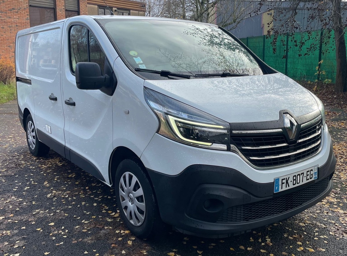 RENAULT Trafic Fg L1H1 1000 1.6 dCi 95ch Grand Confort E6