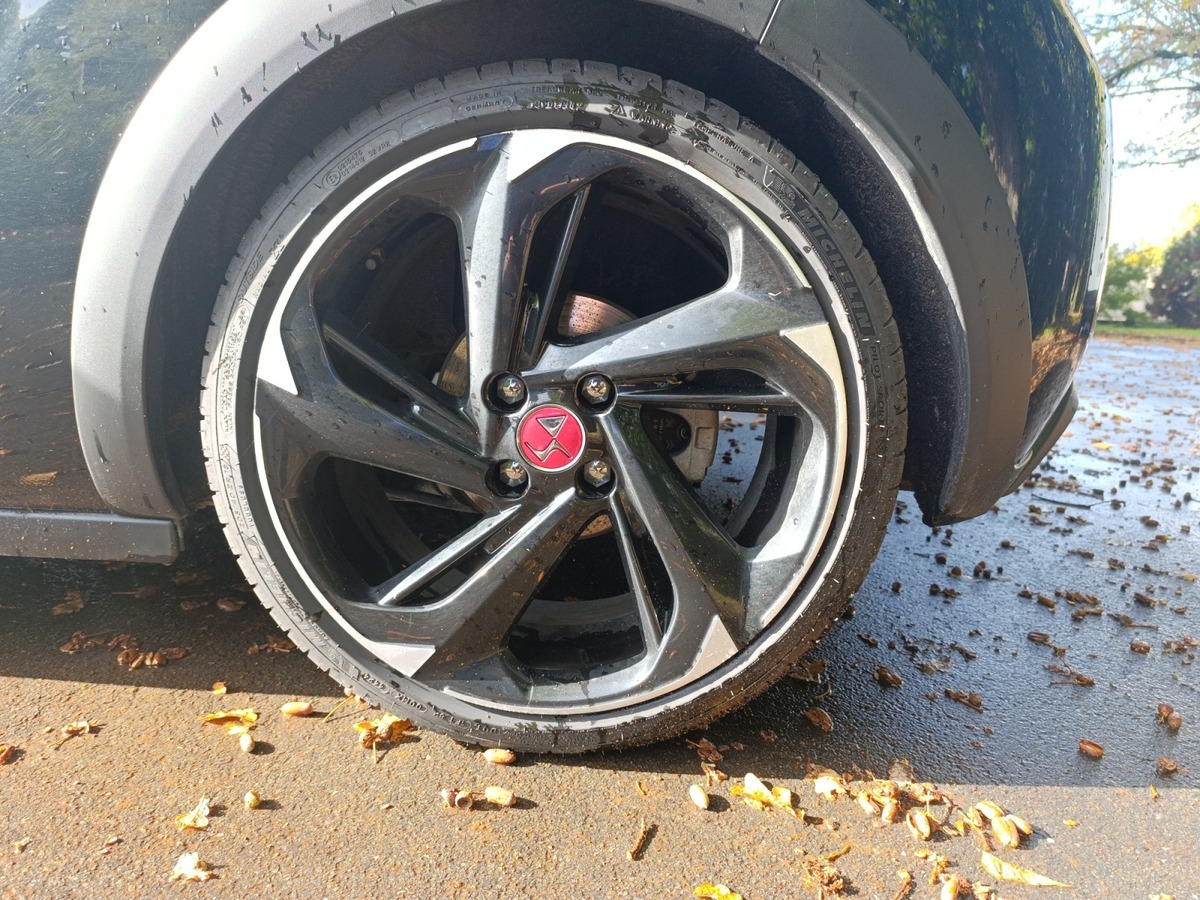 DS DS 3 THP 208 CV BVM6 PERFORMANCE