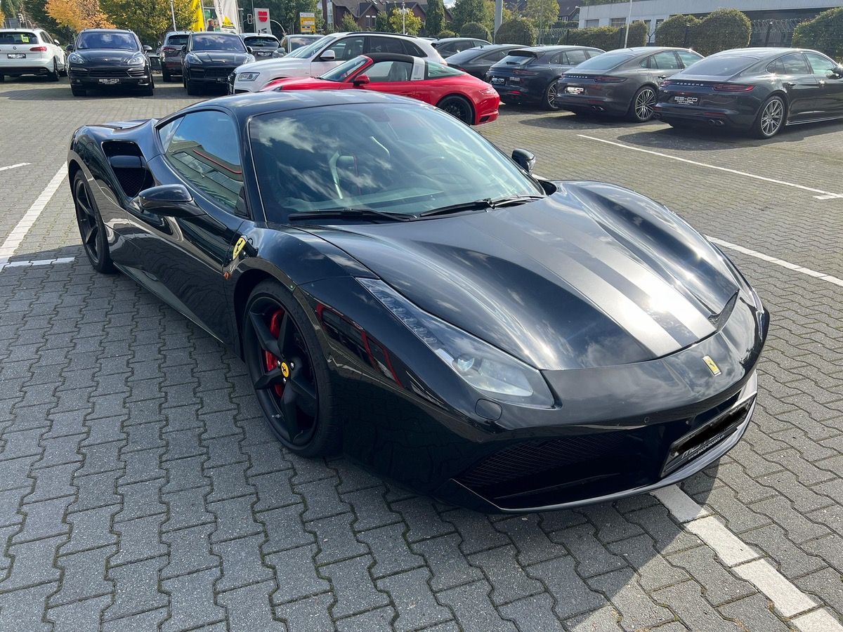 Ferrari 488 GTB 3.9 670