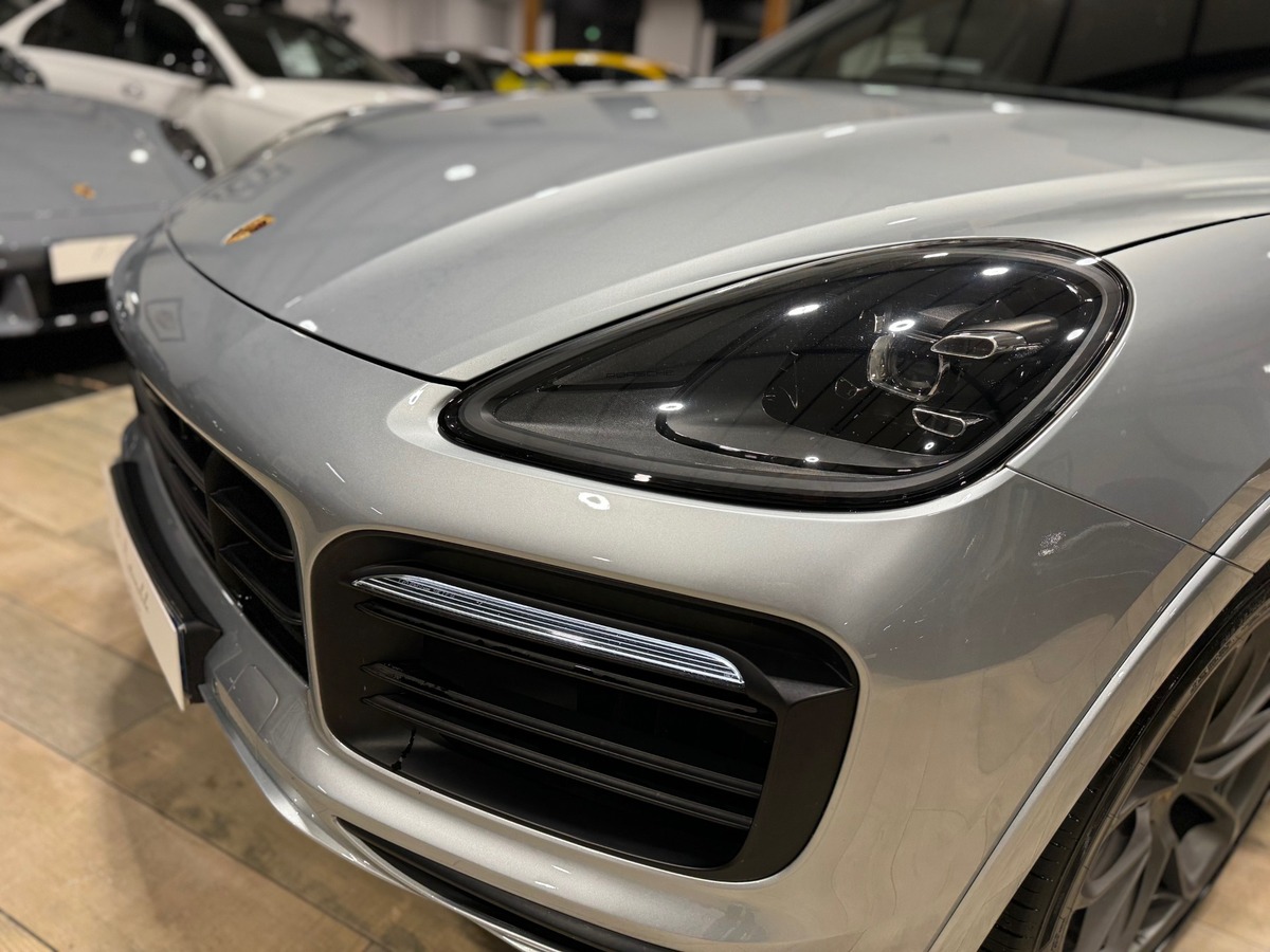 Porsche Cayenne Coupé E-HYBRID 3.0 V6 462 cv  PACK SPORT FULL CARBONE/GT DESIGN/PACK CHRONO+  FR V