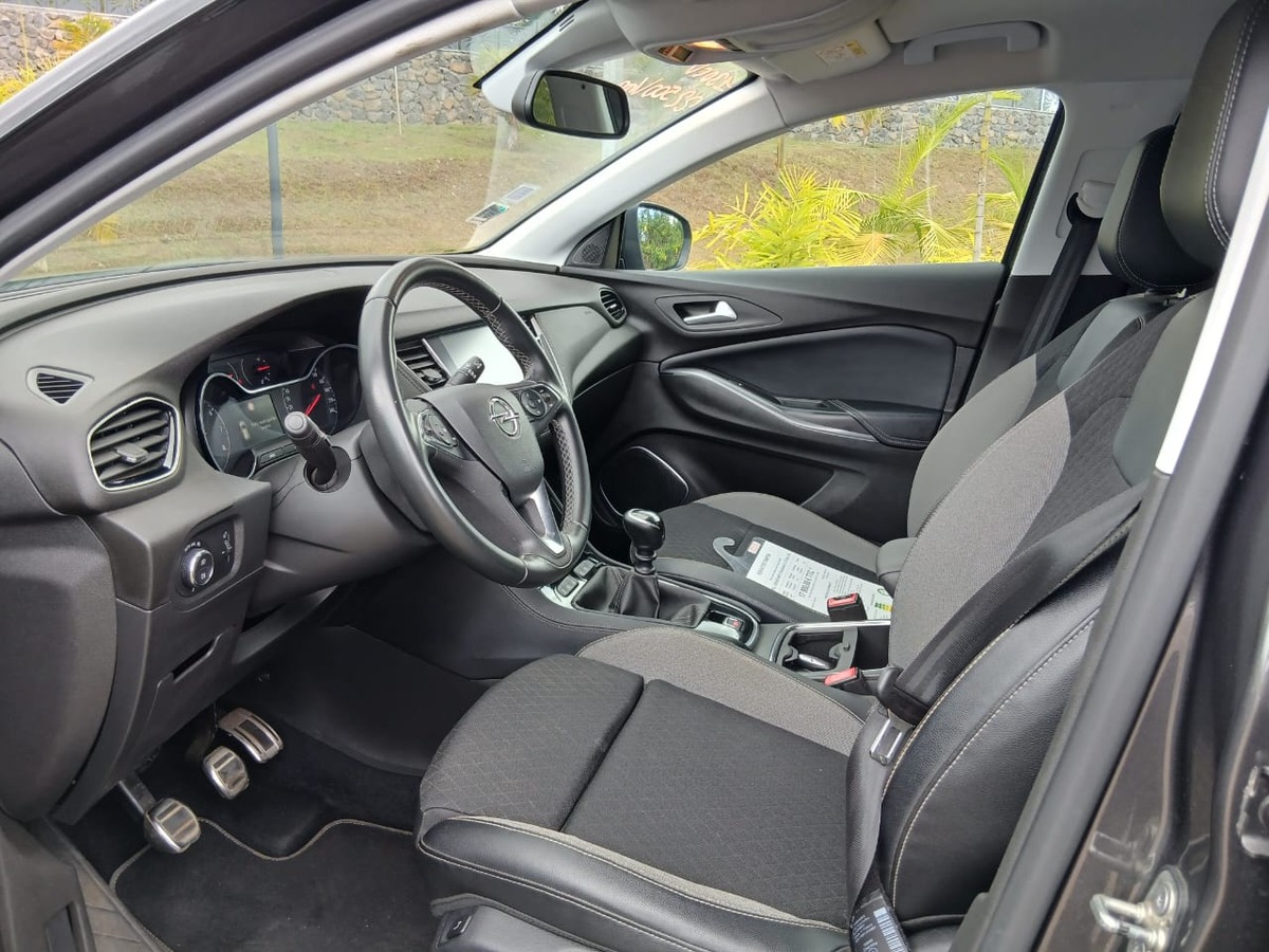 Opel GT GRANDLAND X TURBO ESSENCE 130CV