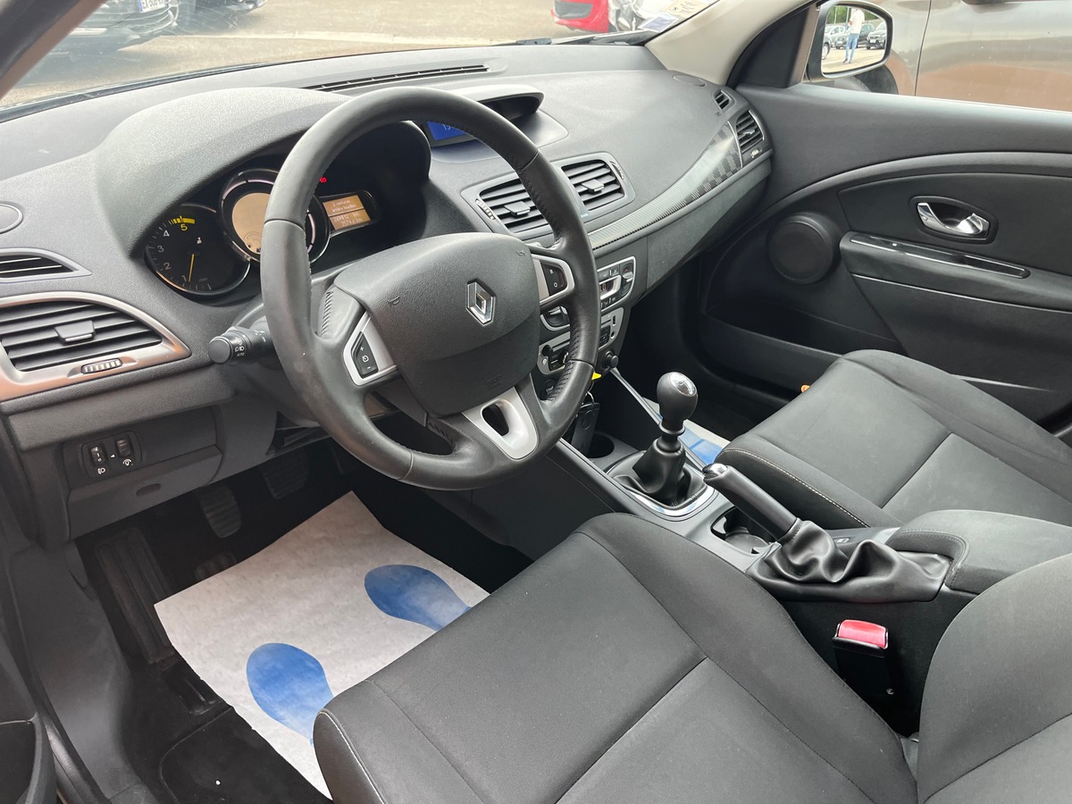 RENAULT Megane III Phase 2 Estate 1.5 dCi 110 CH