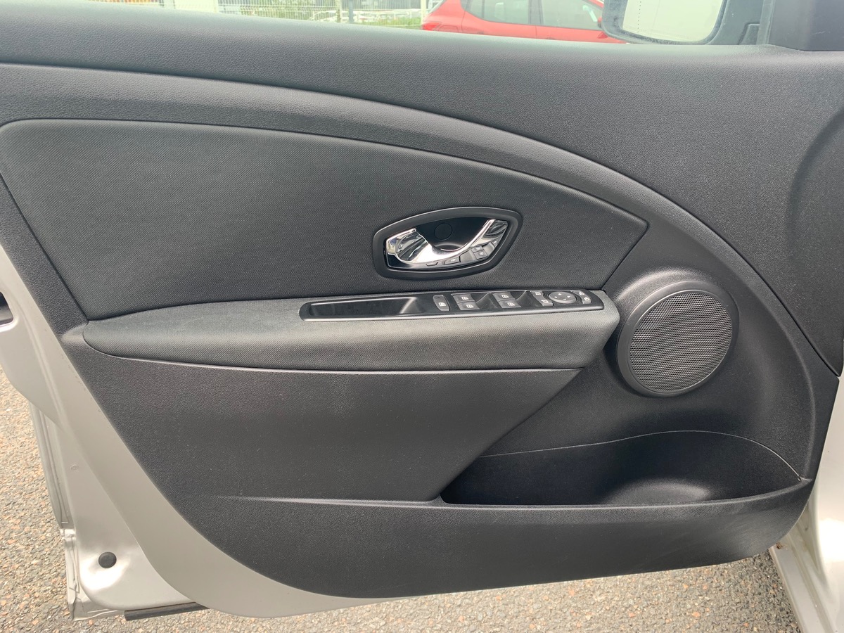 RENAULT Megane Estate 110 ch | Business | GPS | Régulateur de vitesse | Radar de recul | Bluetooth