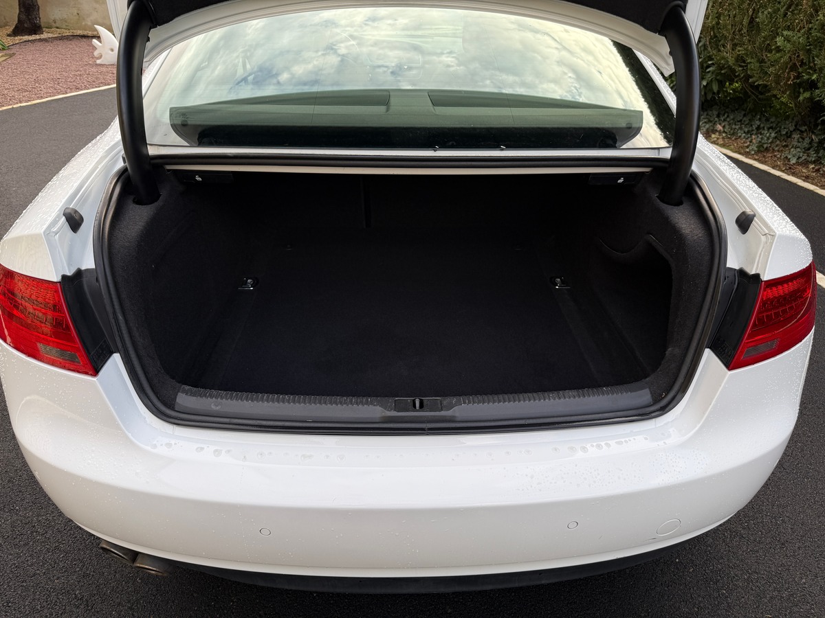 Audi A5 2.0L TDI 177 Pack Sline