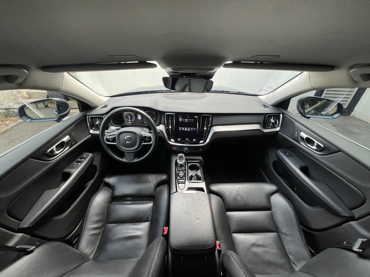 Volvo V60 II Inscription T8 2.0 Ti 16V 392 Plug in Hybrid AWD Geartronic8 303 cv