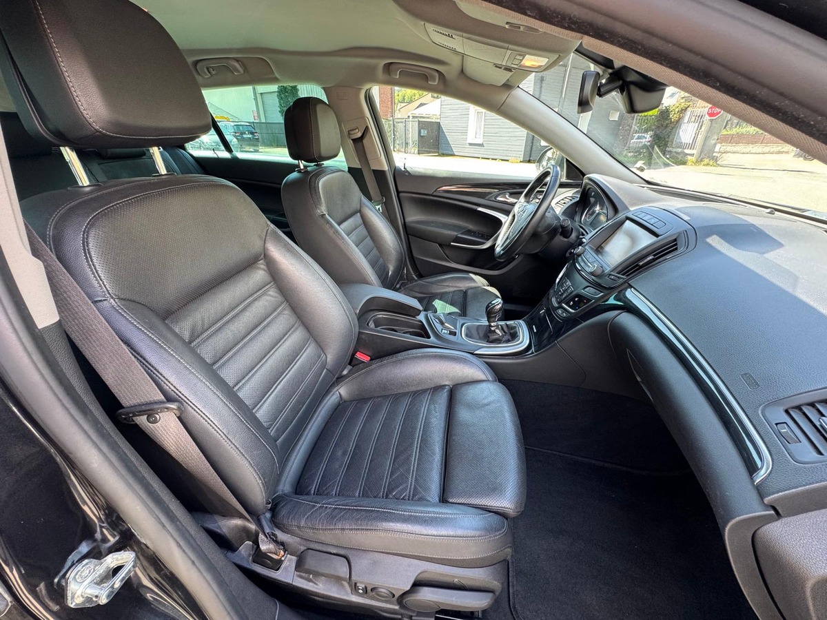 Opel Insigna Sport Tourer 2.0 CDTI 140cv COSMO PACK - Garantie