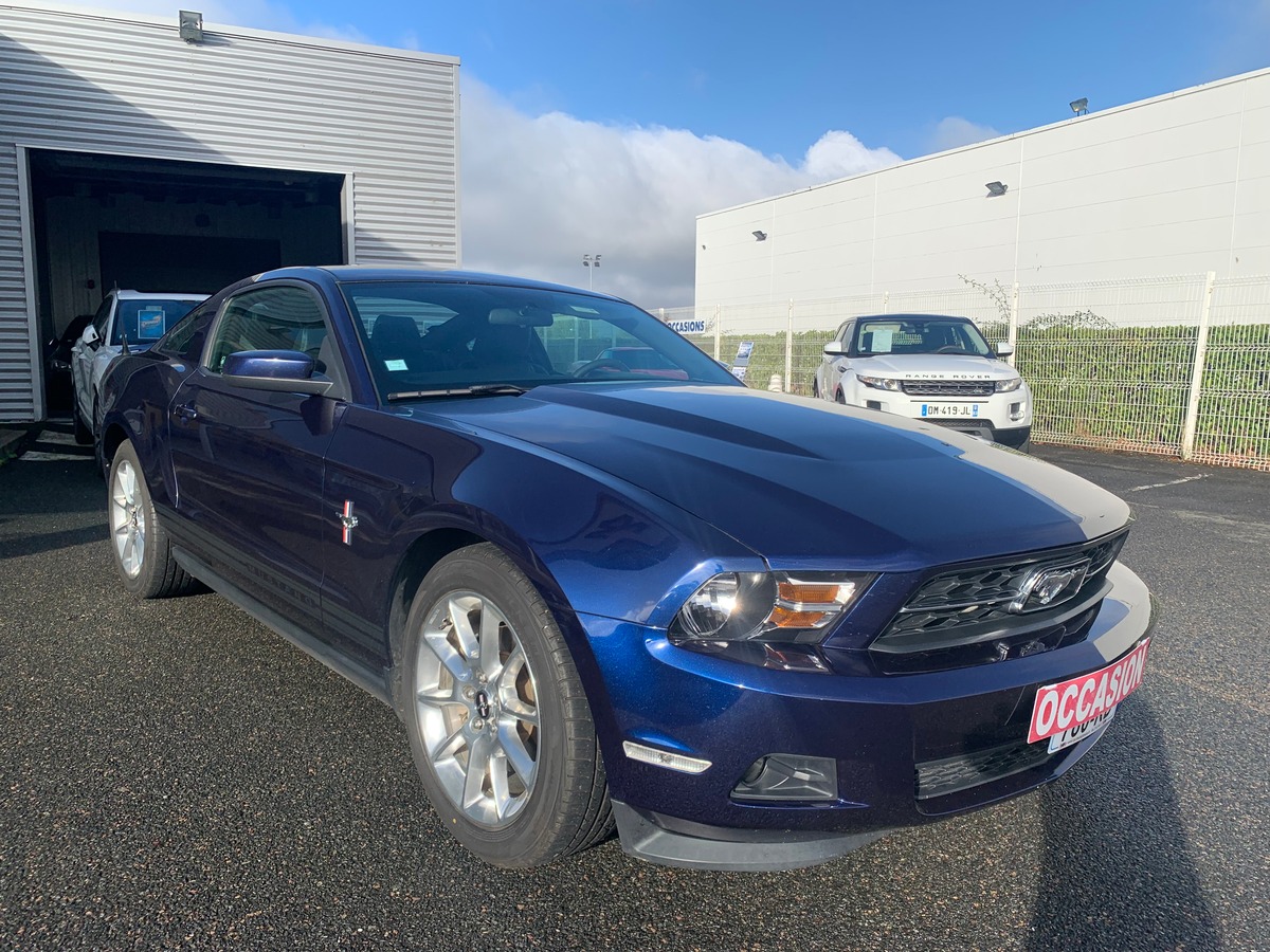 Ford Mustang 304 chevaux | V6 3.7L | Intérieur CUIR | Couleur Bleu Kona | Boite manuelle 6 vitesses