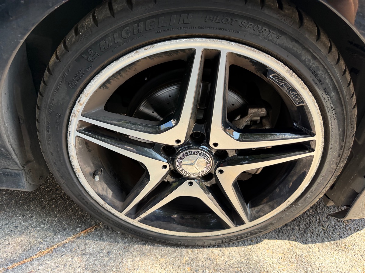 Mercedes Benz CLASSE B 200 1.6 i 156 CV / Pack AMG Fascination / Phase 2 /Toit Ouvrant / 1 er Main