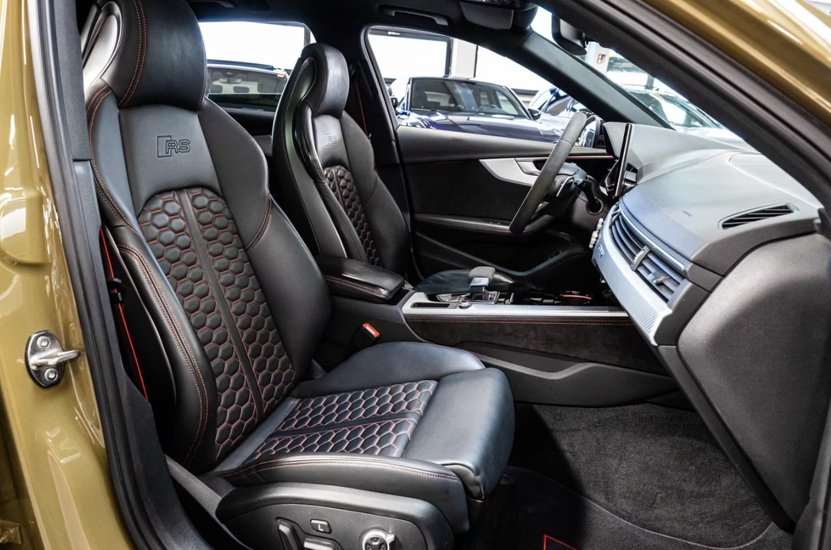 Audi RS4 Avant V 2.9 V6 TFSI 450ch quattro tiptronic 8
