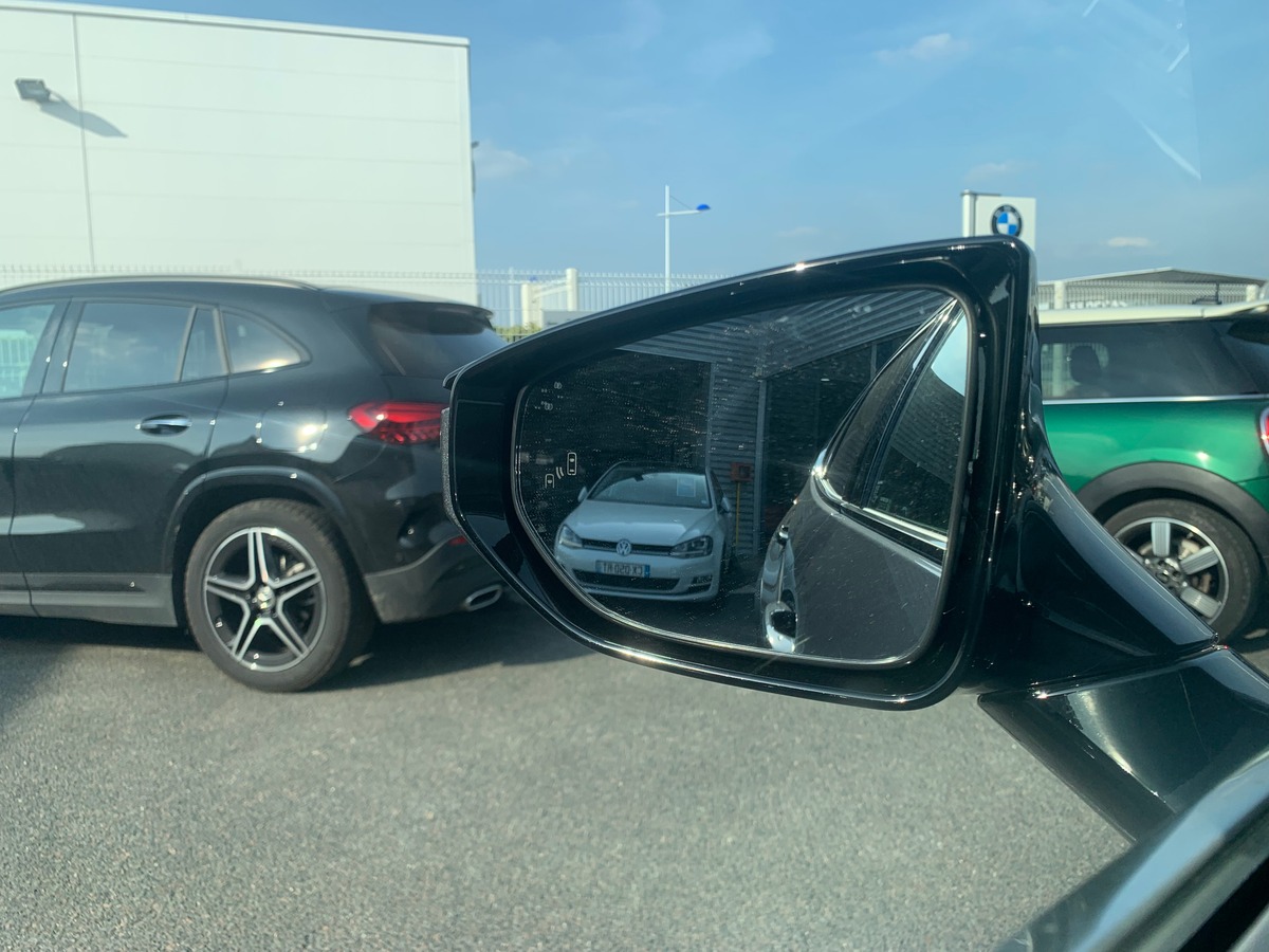 Lexus UX 250 | 185 ch | Luxe Techno | Contrôle angles morts | Caméra recul | Hayon électrique