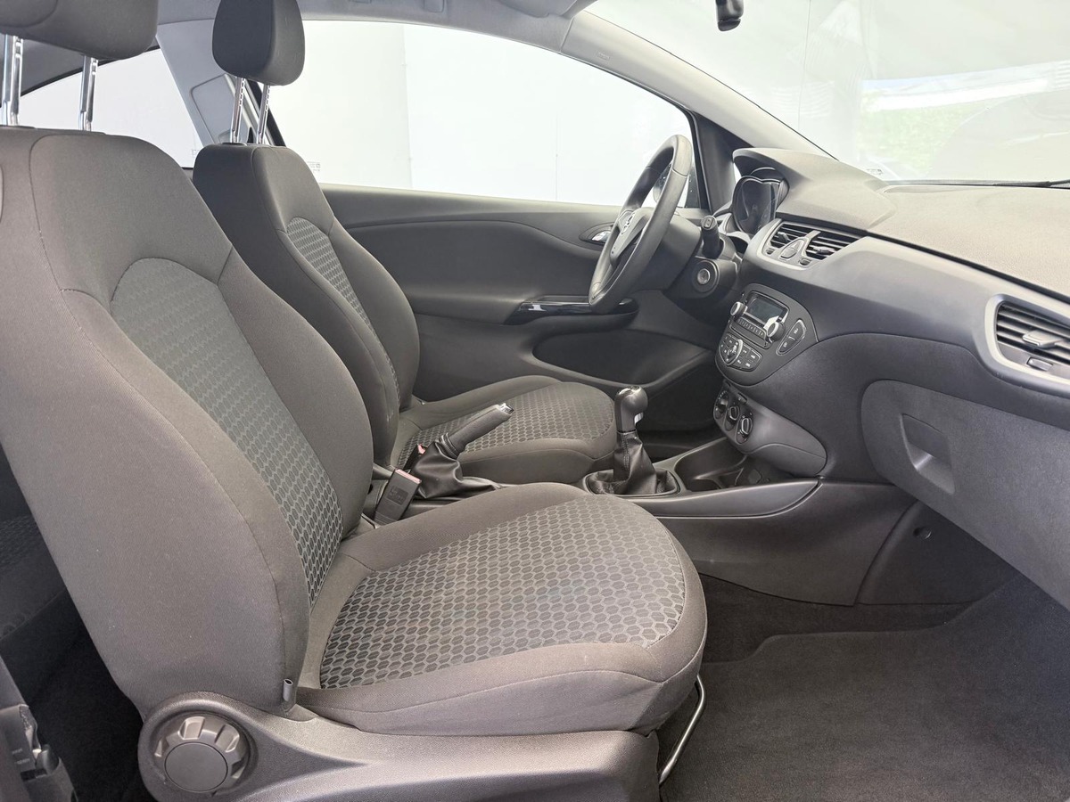 Opel Corsa 12  70 Essentia  Première main