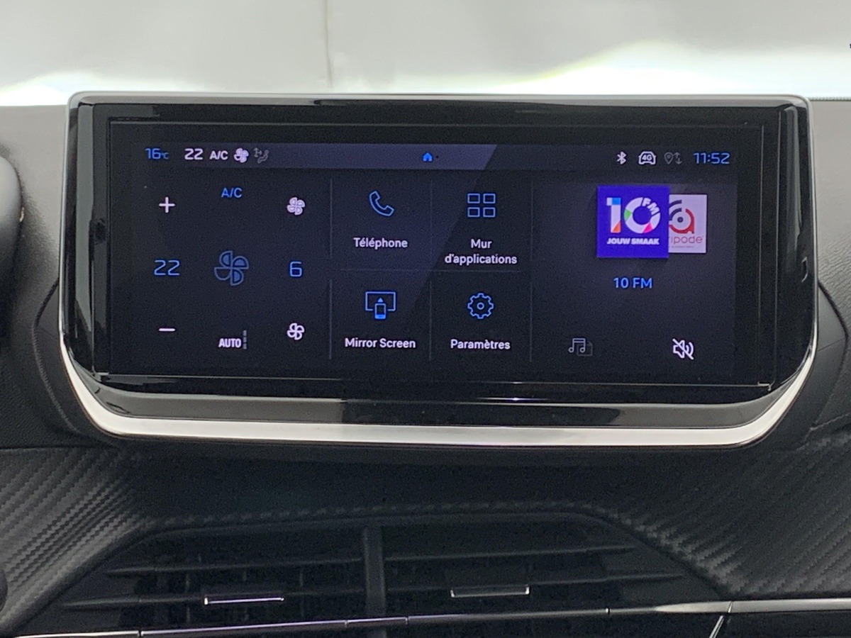 Peugeot 2008 NOUVEAU HYBRID 145 E-DCS6 ALLURE