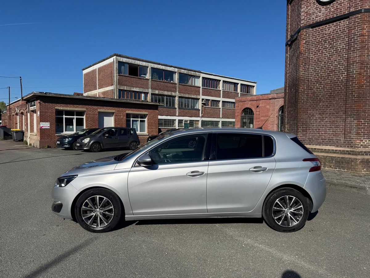 Peugeot 308 1.6 Blue-Hdi 120cv Allure - Garantie - première Main