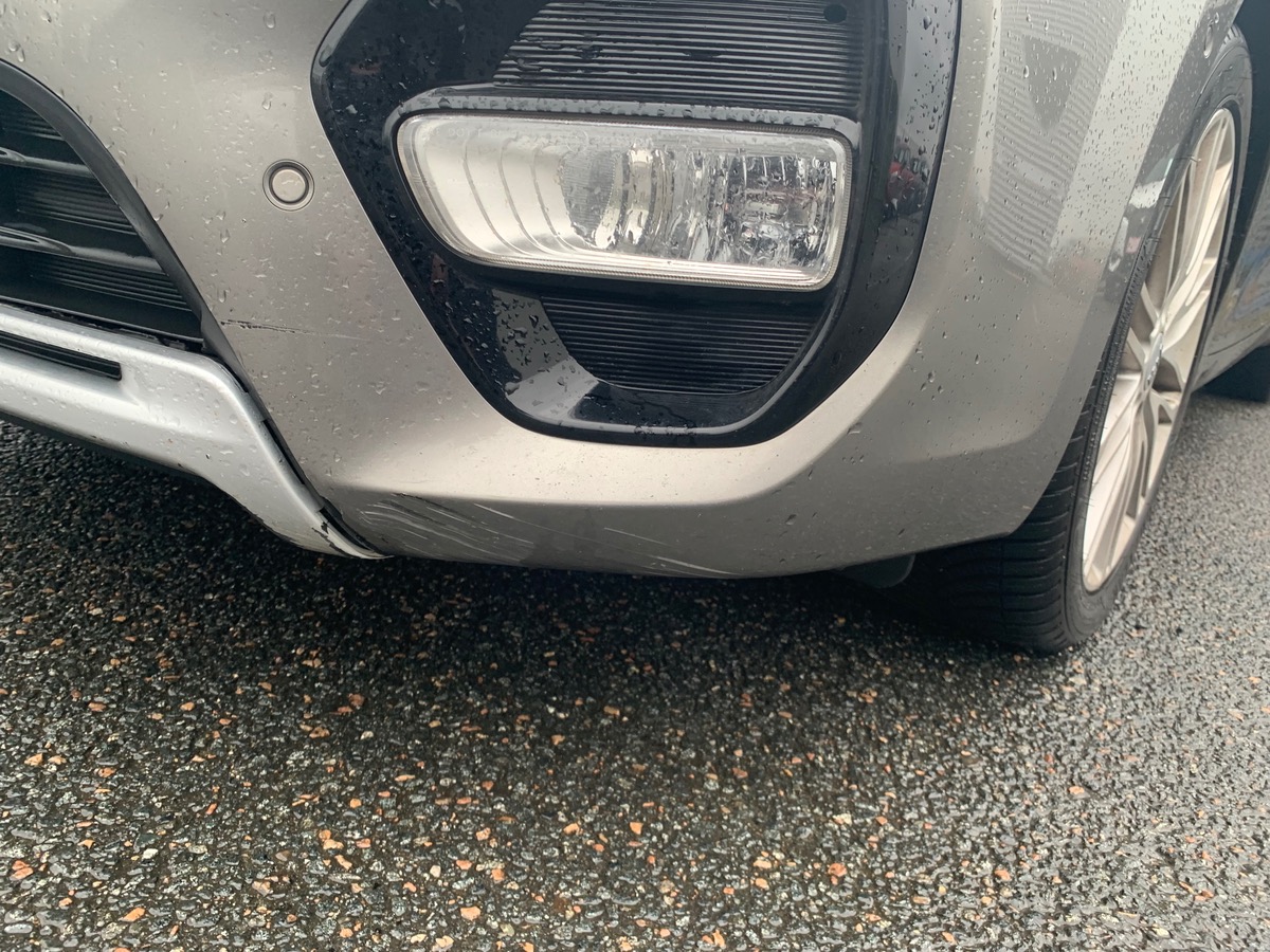 Kia Carens 141 ch | PREMIUM | 7 Places | Phase 2 | Attelage| Toit ouvrant | Caméra de recul | Jantes