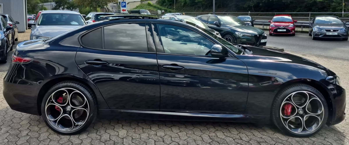 Alfa Romeo Giulia 2.0T 280ch Competizione Q4 AT8/Toit ouvrant/Harman-Kardon/Garantie 06/2028