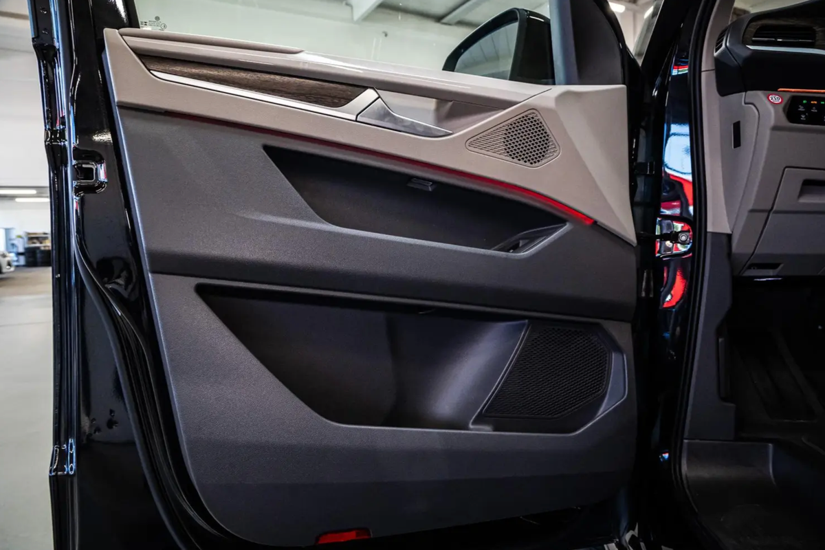 Volkswagen Multivan VII 1.4 eHybrid 218ch Style Court DSG6