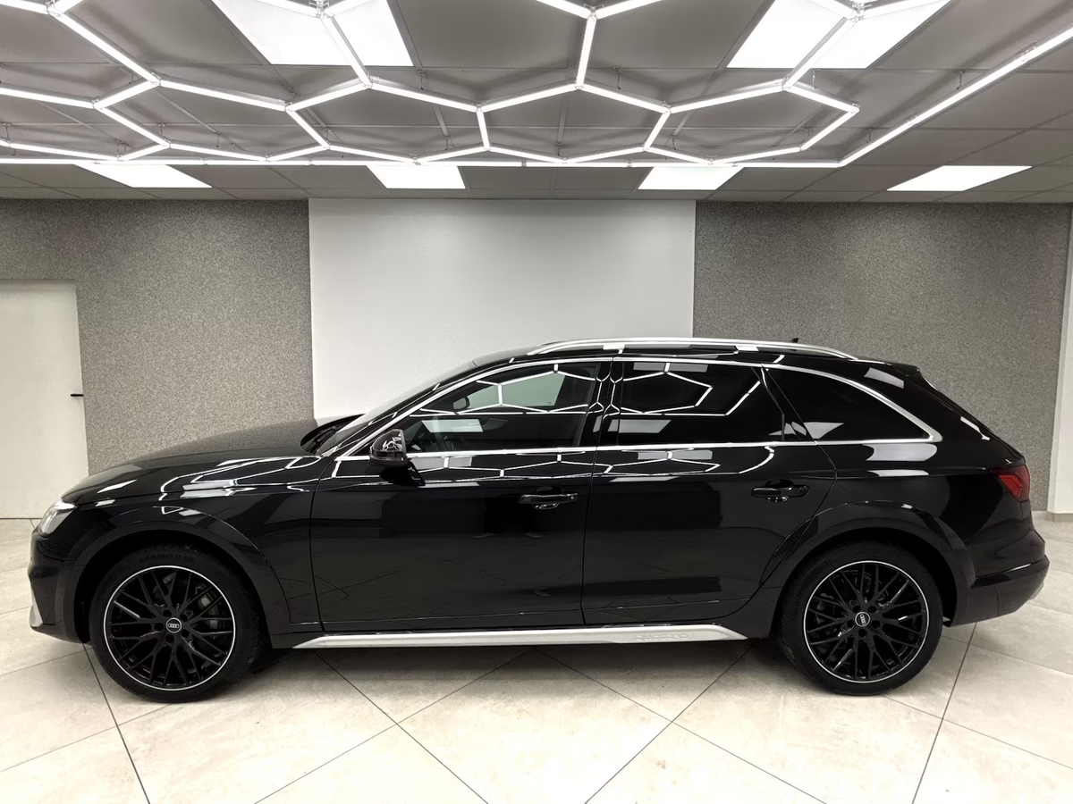 Audi A4 Allroad 40 TDI 204ch Design quattro S tronic 7/Attelage/Caméra/LED