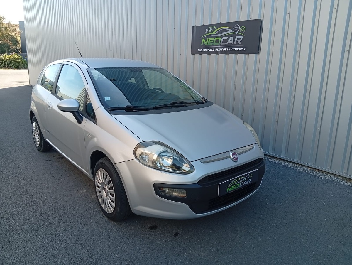 Fiat Punto evo 1.2 Essence / Première main / Distribution , Freins avants et révision Neufs