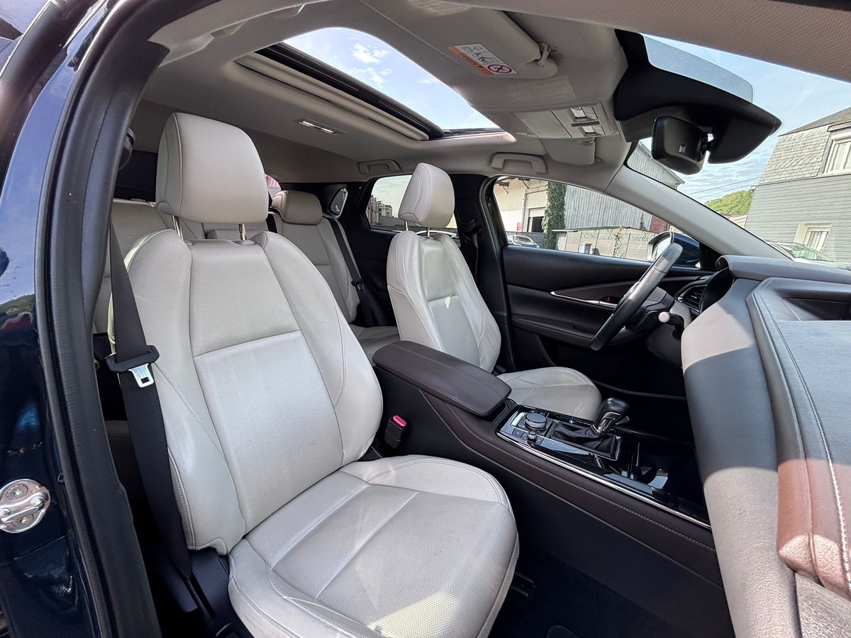 Mazda CX-30 2.0 e-SKYACTIV-X M-Hybrid EXCLUSIVE 186ch - Entretiens Mazda - Première main