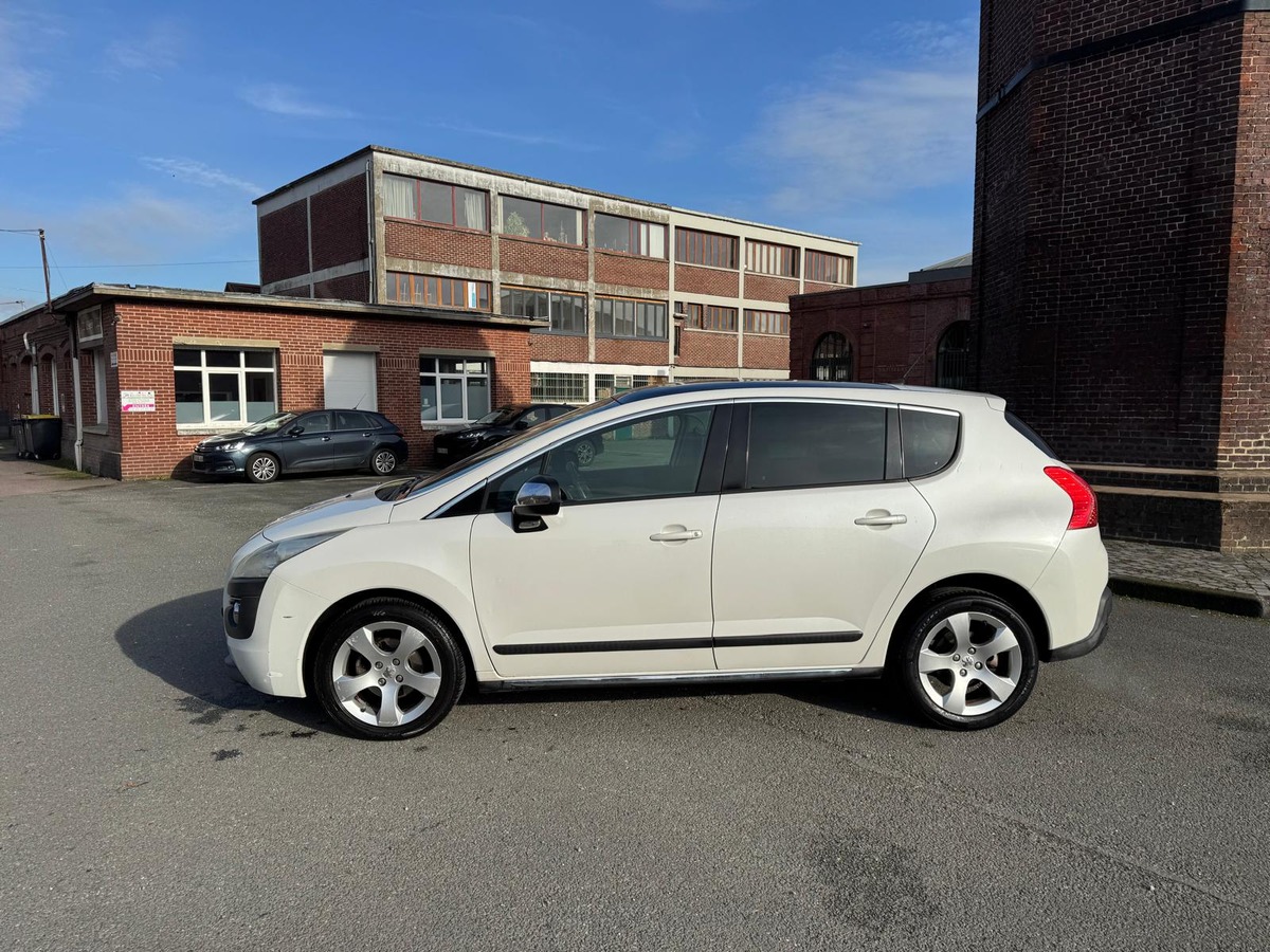 Peugeot 3008 1.6 HDi 110 - Boite Auto - Premium Pack - Garantie