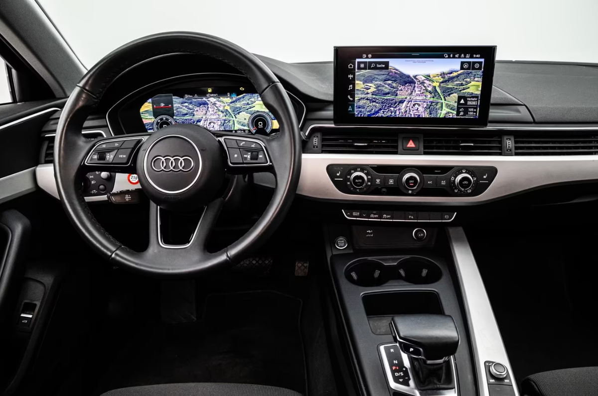 Audi A4 Avant V 40 TDI 204ch S line S tronic 7