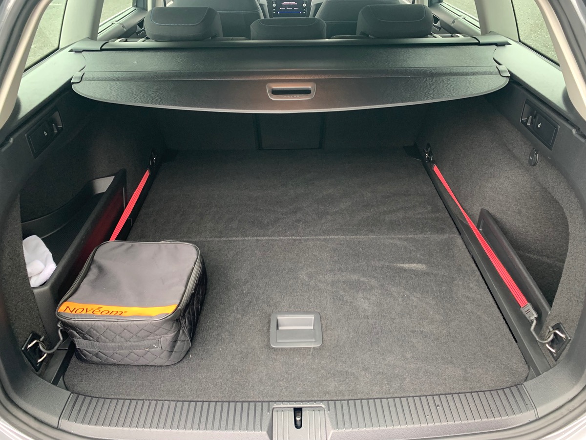 Volkswagen Passat 218 ch | GTE | Combiné instruments digital | Assistant Feu de Route