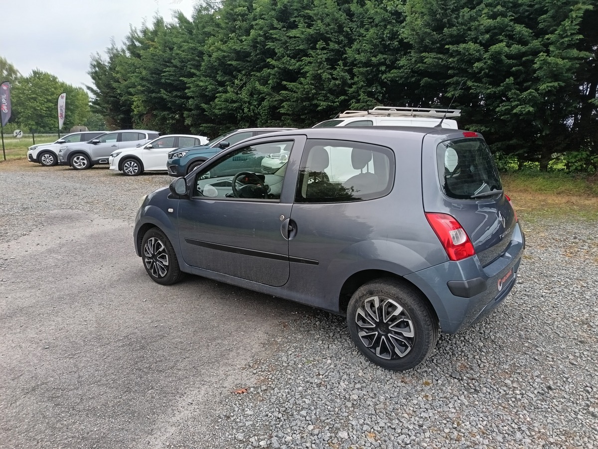 RENAULT Twingo 1.2 60 CH AUTHENTIQUE