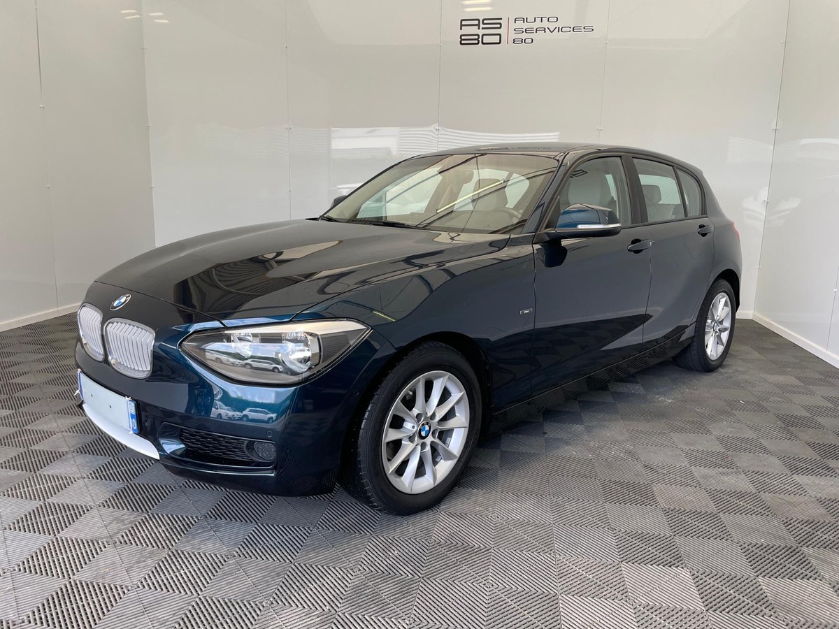 Bmw Série 1 116 i 136 cv URBAN   PREMIERE MAIN