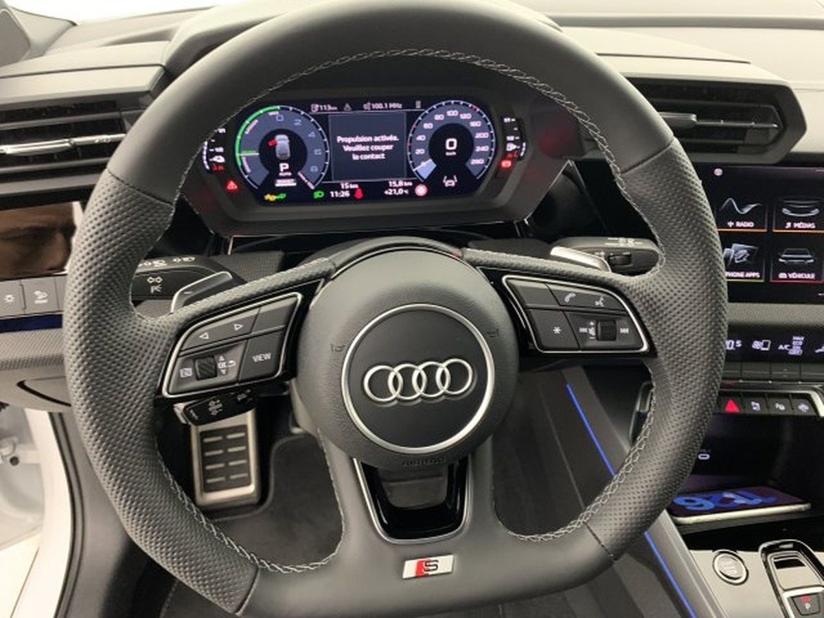 Audi A3 ALLSTREET TFSI e Hybride rechargeable | 204 | S tronic 6 | Design
