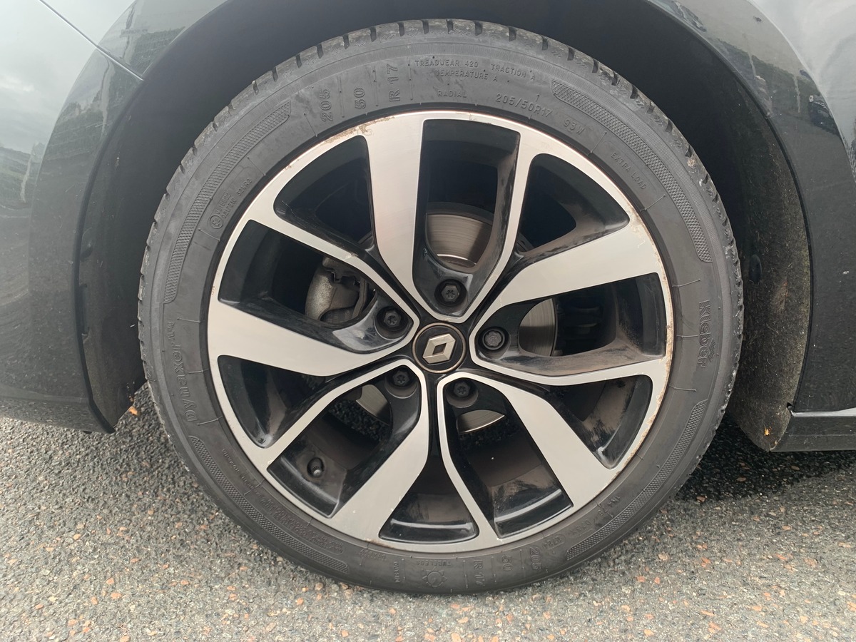 RENAULT Megane IV 100 chevaux | Limited | Caméra de recul | Régulateur de vitesse | GPS | Bluetooth