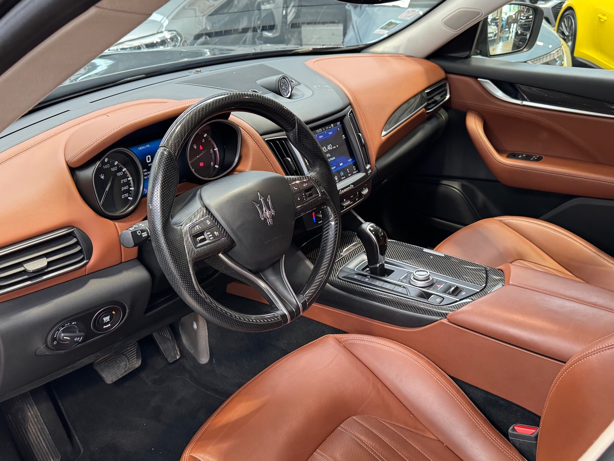 Maserati Levante 3.0 V6 TURBO 275CV CARBONE/360°