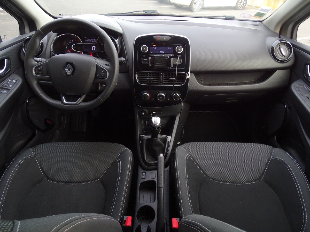 RENAULT Clio IV 1.2 16V 75