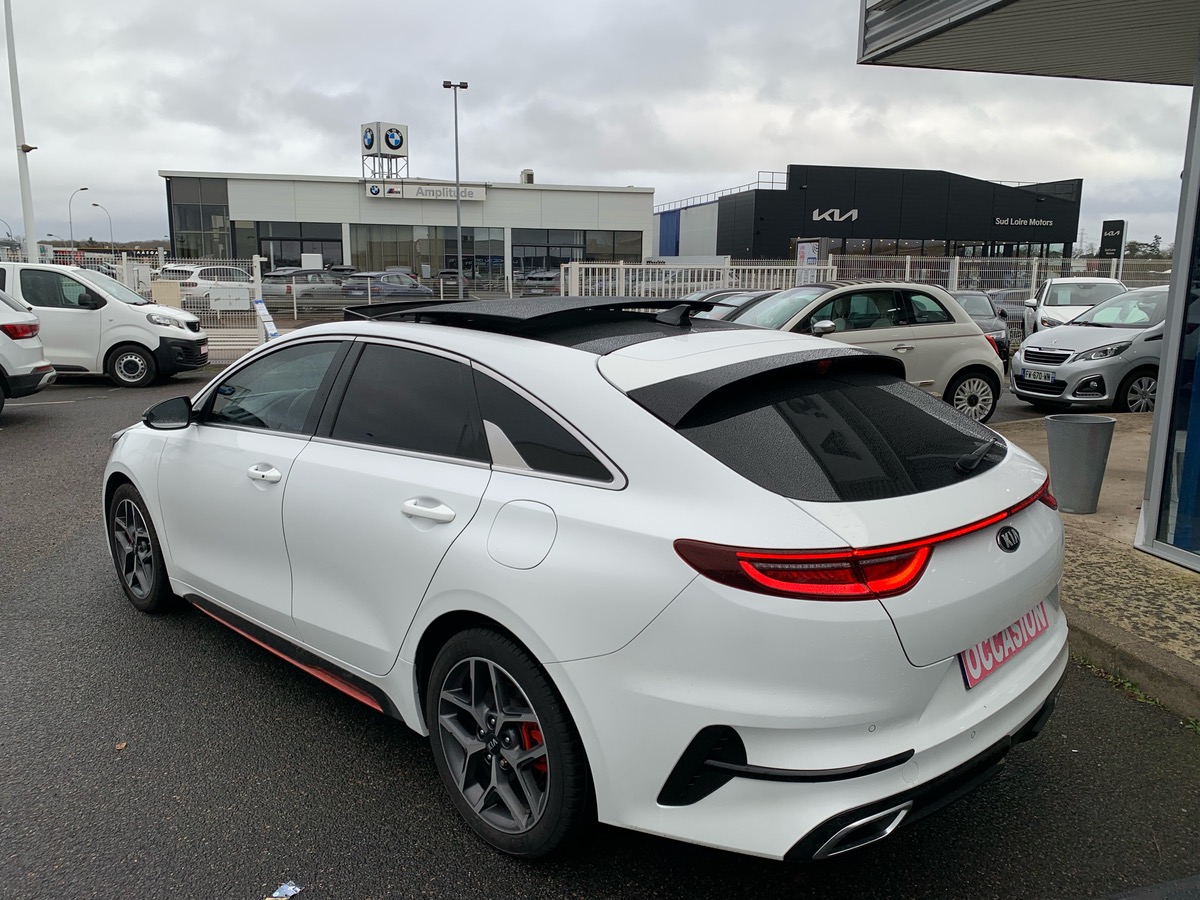 Kia ProCeed 140 ch | GT LINE PREMIUM | Caméra recul | Toit ouvrant | Démarrage sans clé | Phares LED
