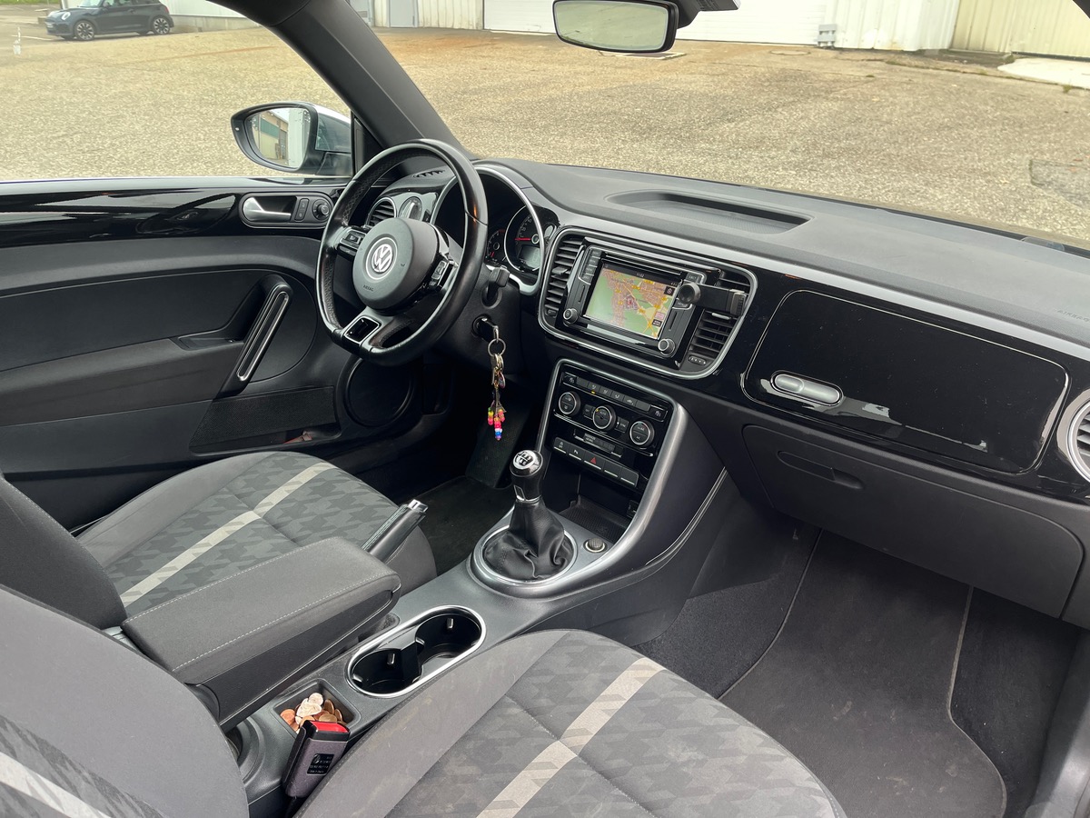 Volkswagen Beetle 1.2 TSI 105ch Coccinelle, Suivi complet, CarPlay, Caméra de recul, GPS