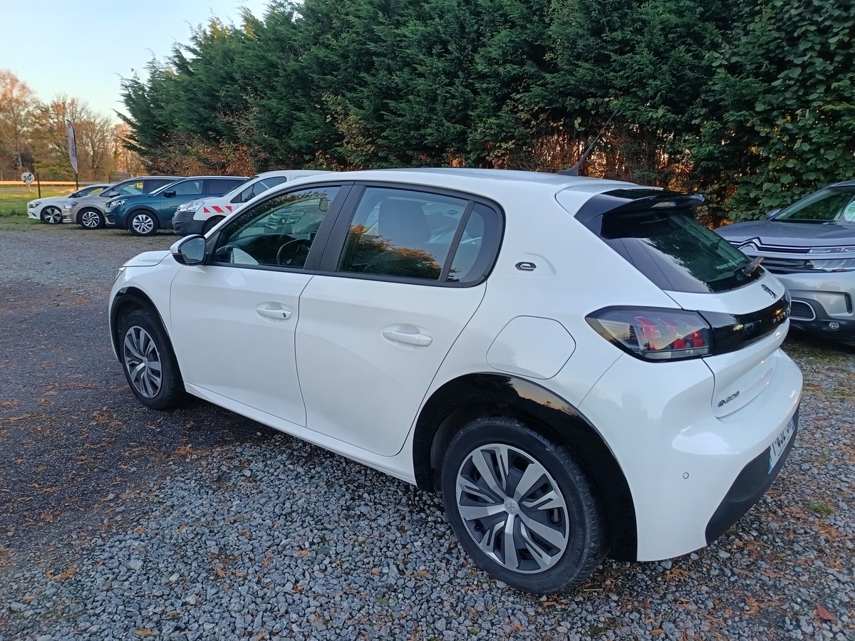 Peugeot 208 ELECTRIQUE 50 KWh ACTIVE BUSINESS Gtie 12 mois