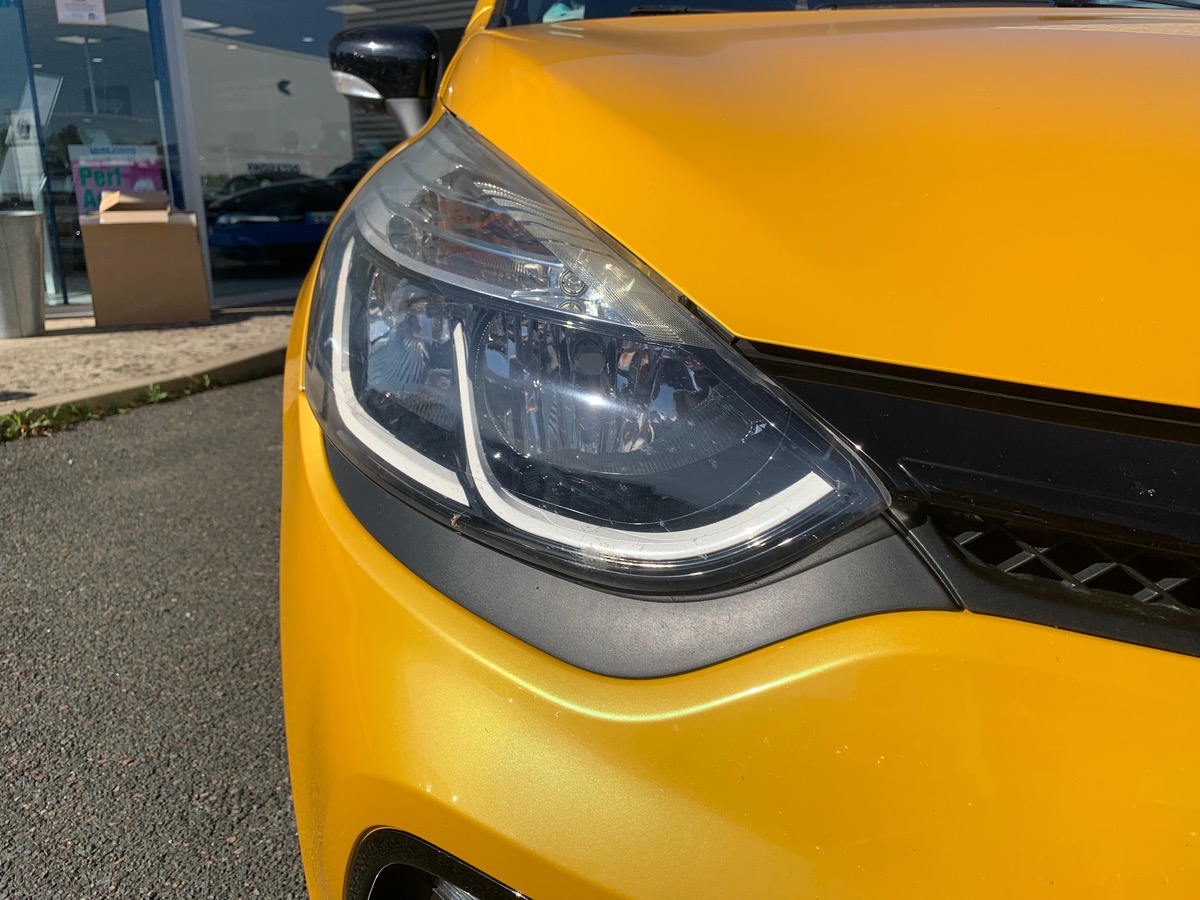 RENAULT Clio IV 200 ch | RS | Jaune Sirius | Révision complète en 03/2025 | Palettes au volant