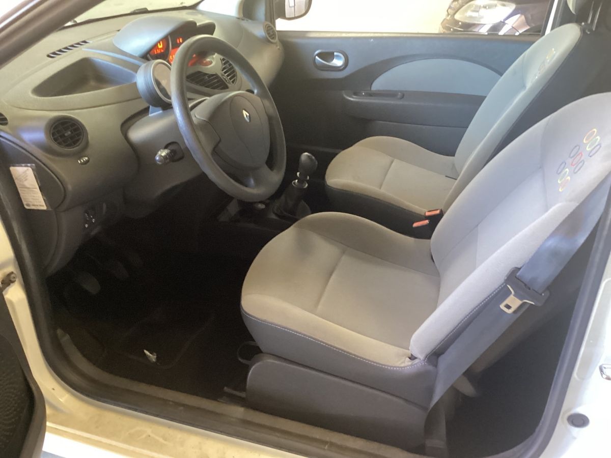 RENAULT Twingo II 1.2i 16v 75 Dynamique