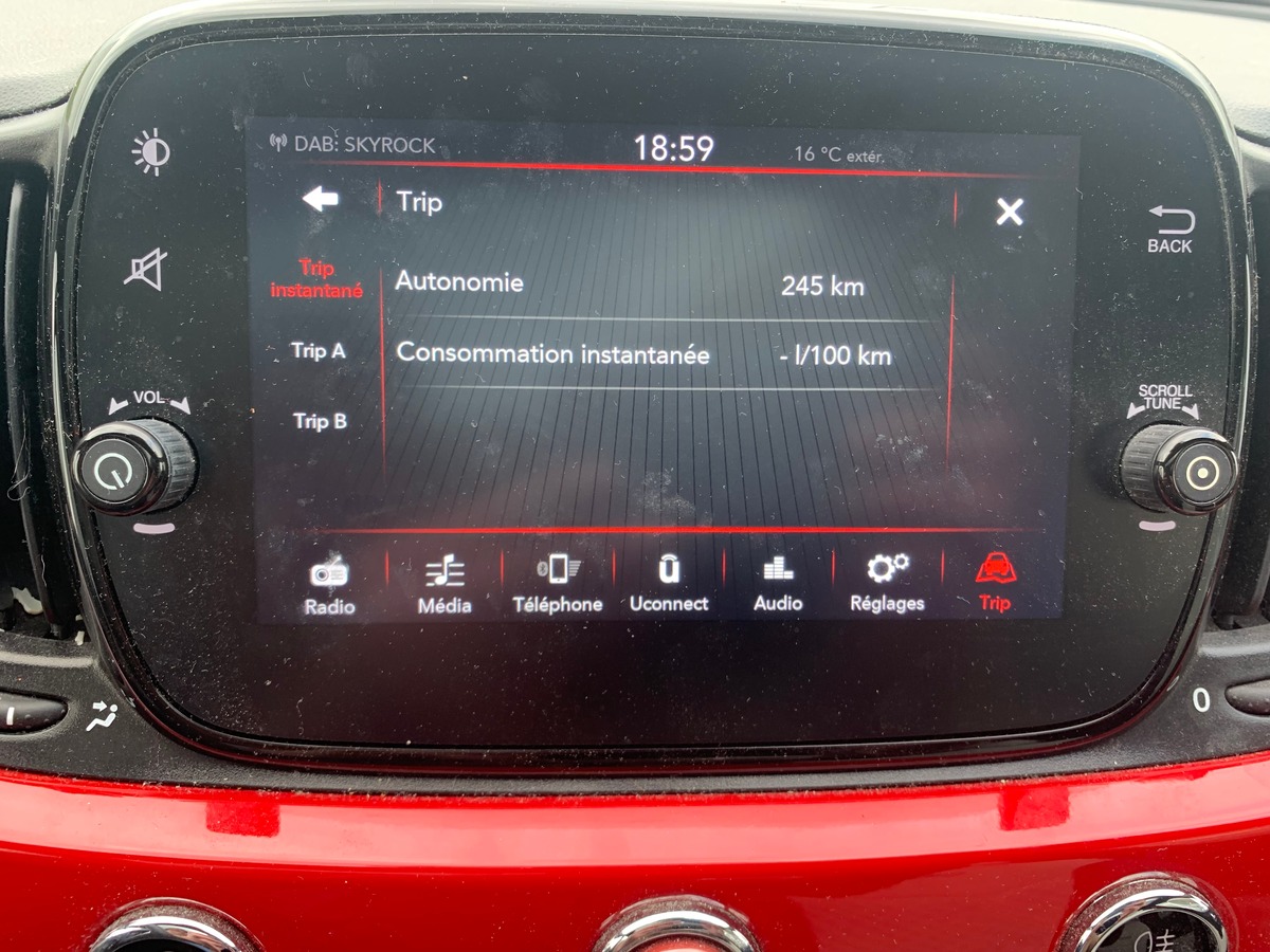Fiat 500 70 ch | Hybrid | Toit vitré | Régulateur de vitesse | Climatisation