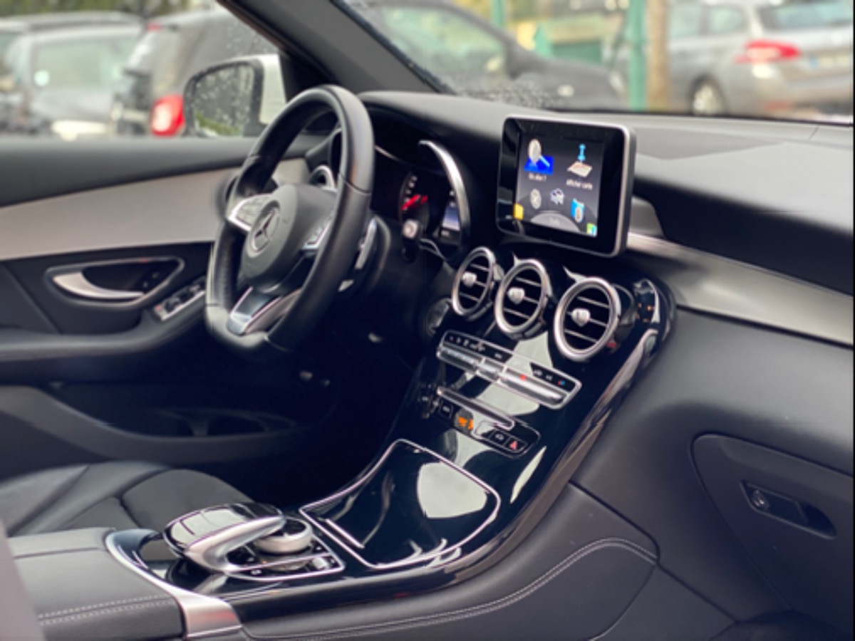 Mercedes-Benz Class GLC 250 EXECUTIVE 4Matic 9G 211CV uu