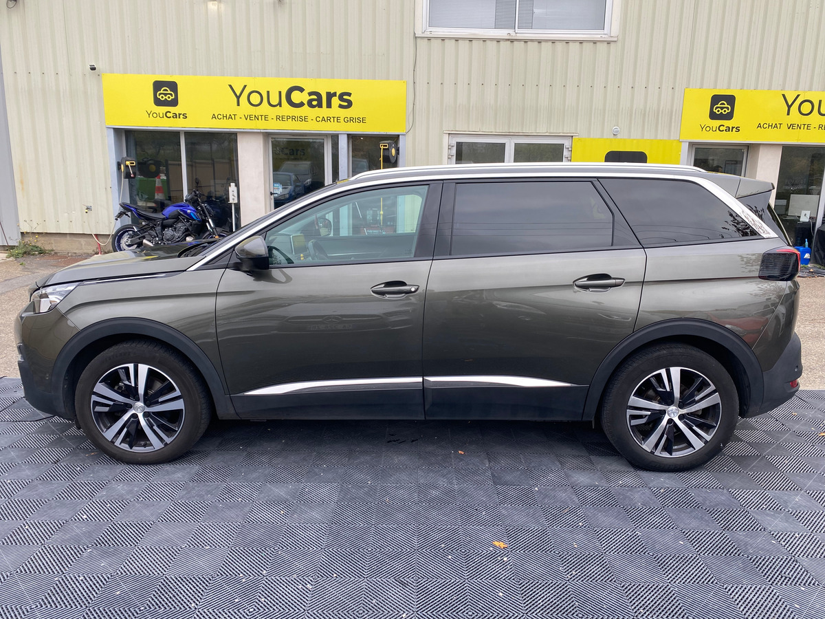 Peugeot 5008 1.5l blueHDI 130 Allure EAT8 7 places - SEMI CUIR - CARPLAY - BOITE AUTO