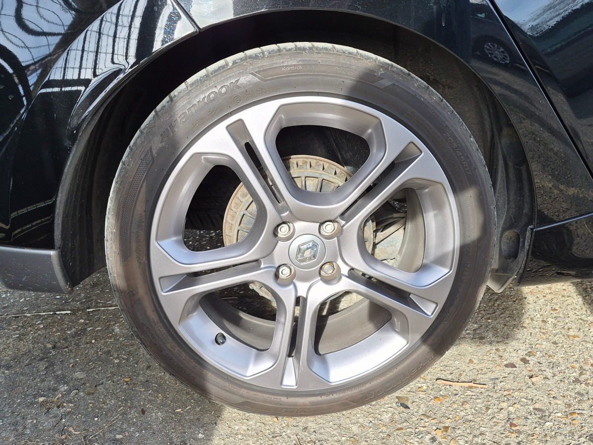 RENAULT Clio IV Estate 120 ch GT EDC