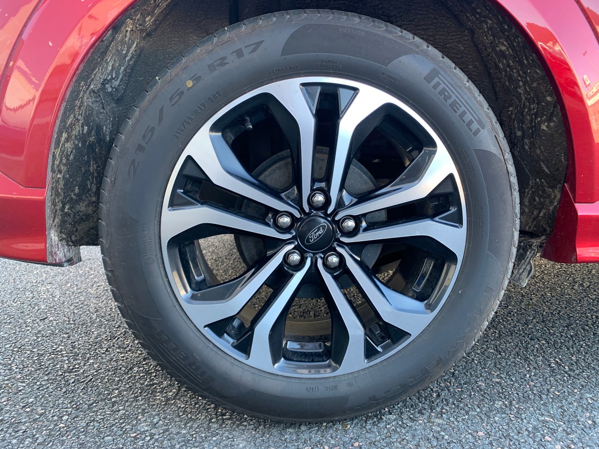 Ford Puma 125 | St-Line | 1iére MAIN | Attelage | Flexifuel équipé d'origine | Android Auto | Radar