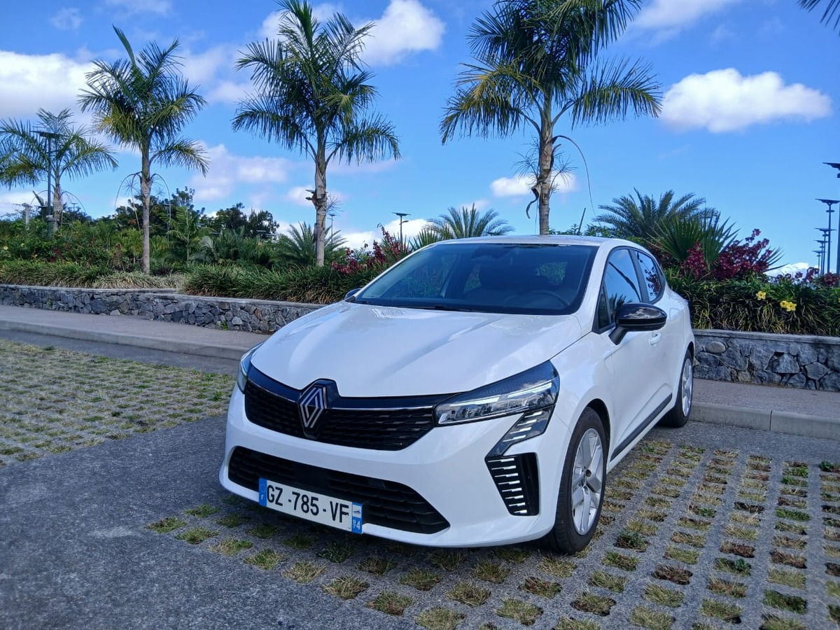 RENAULT Clio V Equilibre + GSR2 1.0 TCE 90cv BVA
