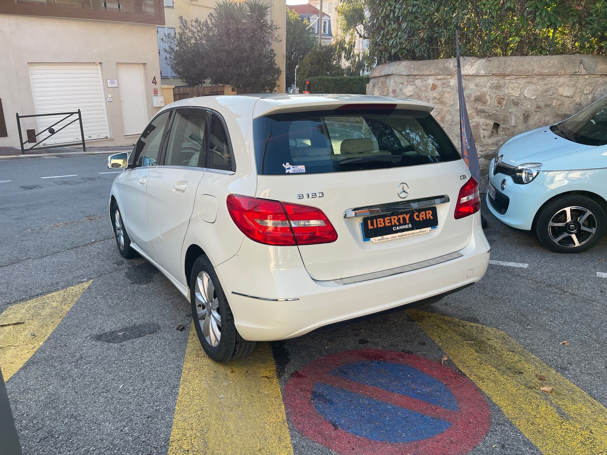 Mercedes Benz CLASSE B B 180 1.5 CDI 109 CV / KM Réel / Caméra de Recul / Intérieur Beige