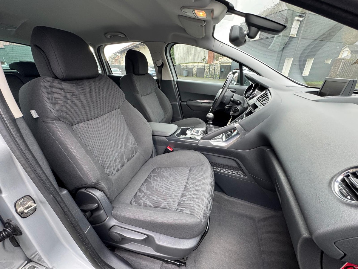 Peugeot 3008 1.6 HDi Access - ATTELAGE - Révisé - Garantie