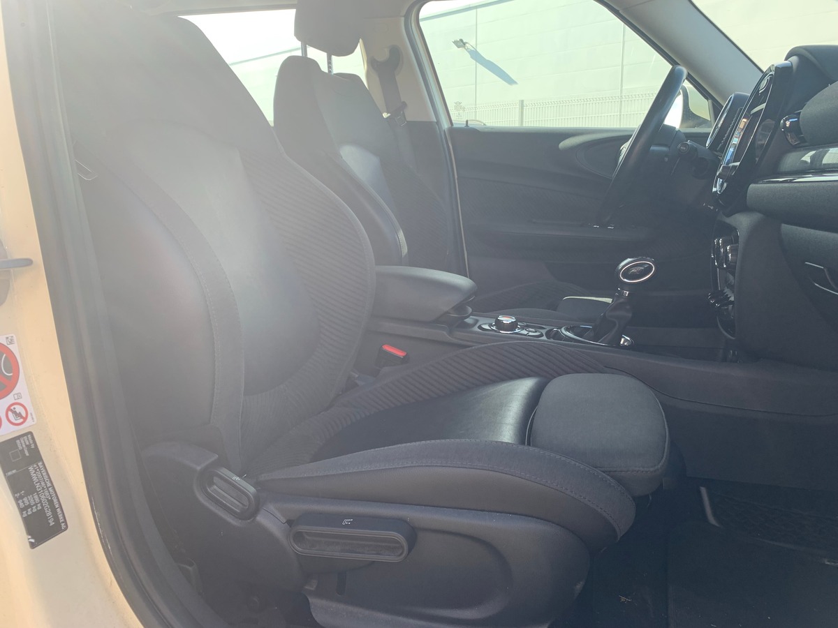 Mini Mini 5 Portes 136 | Cooper | Mode Sport | Sièges chauffants | GPS | Régulateur vitesse | Radars