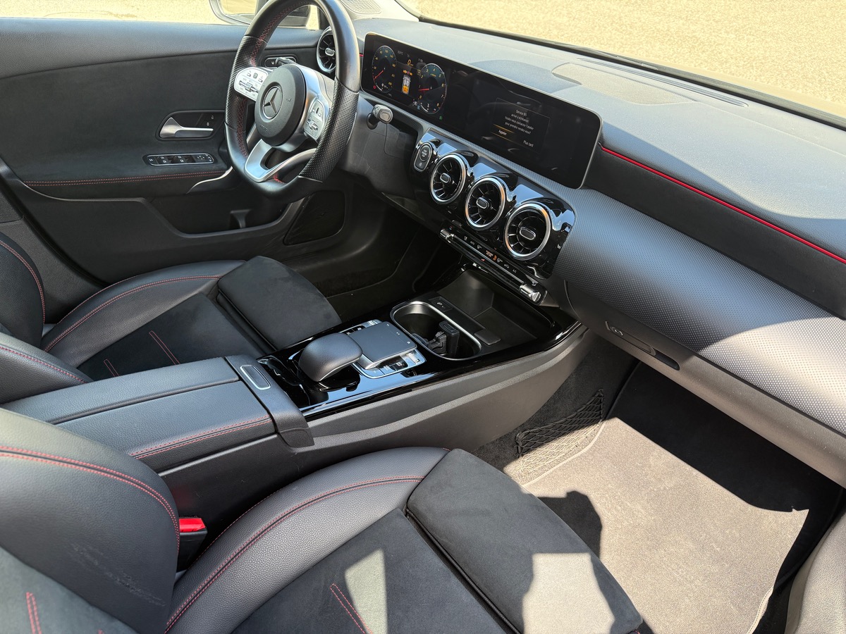Mercedes-Benz Classe A 220 2.0 7G-DCT 190cv AMG line, Suivi Complet MERCEDES, Sièges Chauffants
