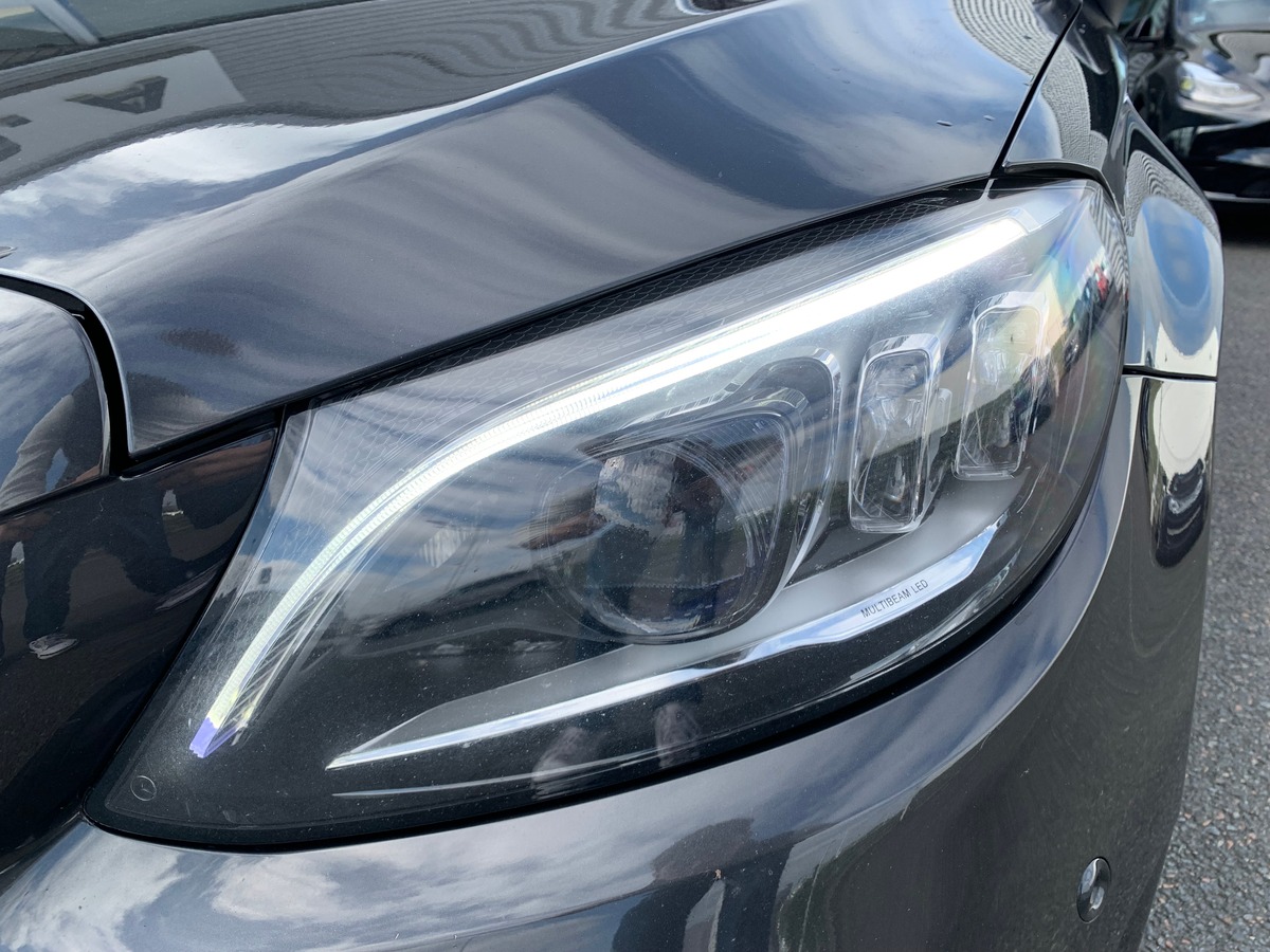 Mercedes-Benz Classe C Cabriolet 194 ch | AMG Line | Siéges électriques chauffants | Caméra de recul