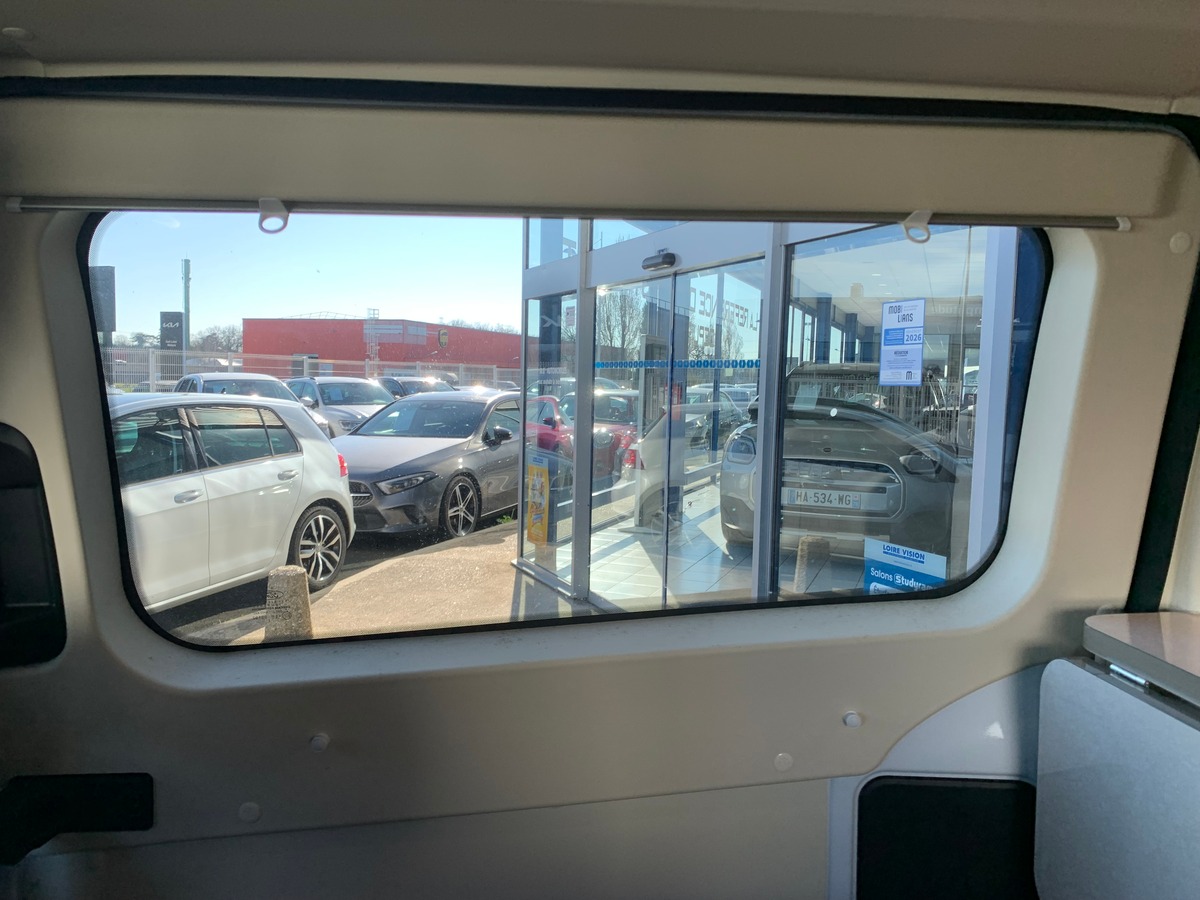 Ford CAMPEREVE 130 chevaux | Premiére MAIN | Cap Land | Caméra de recul | Apple car play