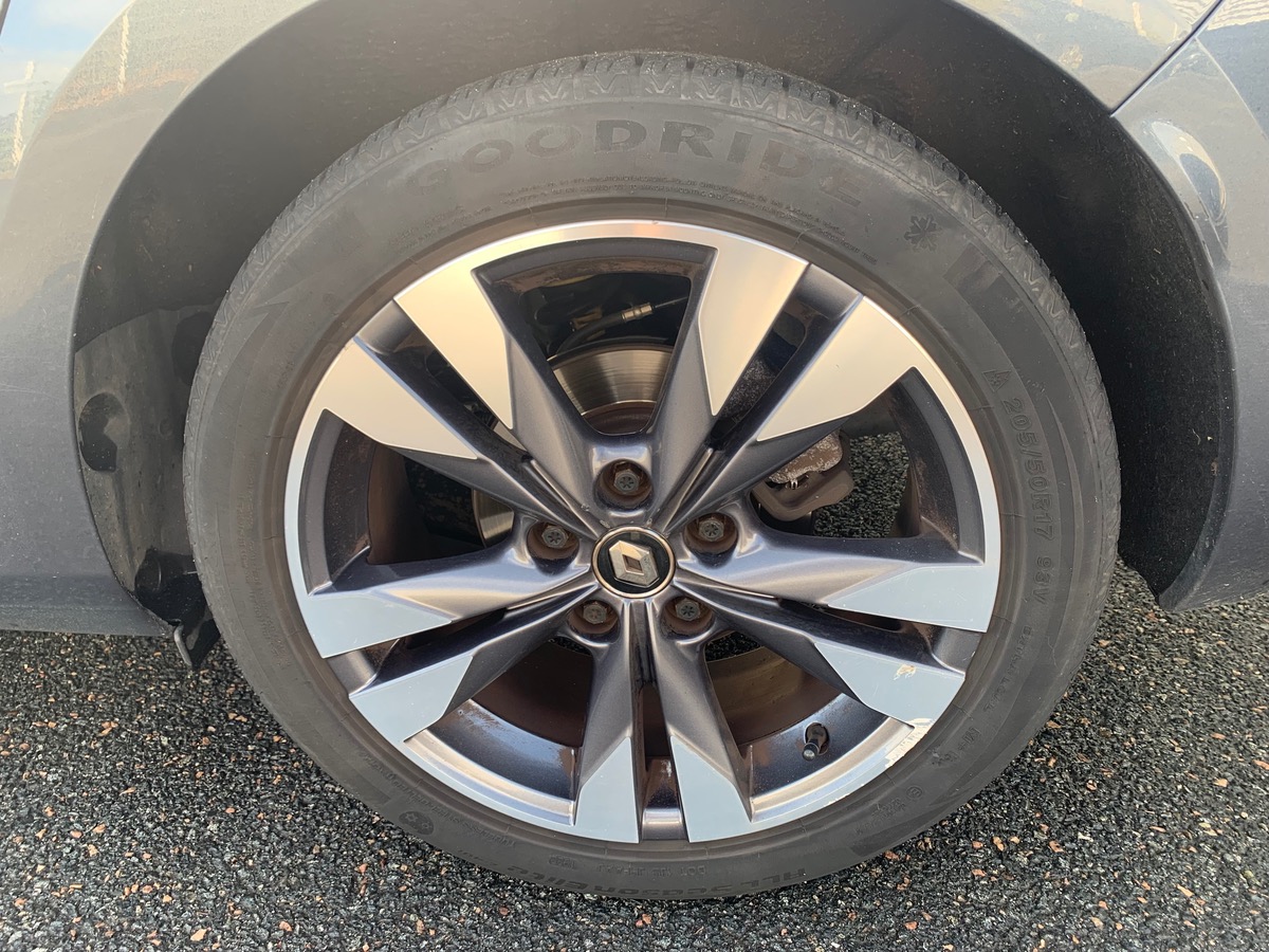 RENAULT Megane Estate Intens | GPS | Jantes Alu 17'' | Caméra de recul | Climatisation automatique